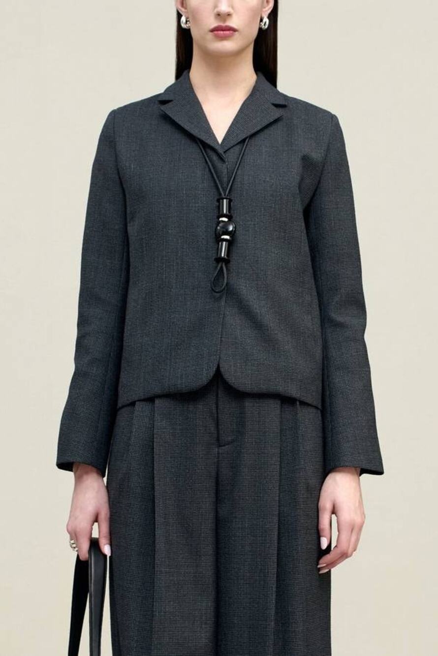Kallmeyer New York Iman Shrunken Blazer in Navy Houndstoooth 4